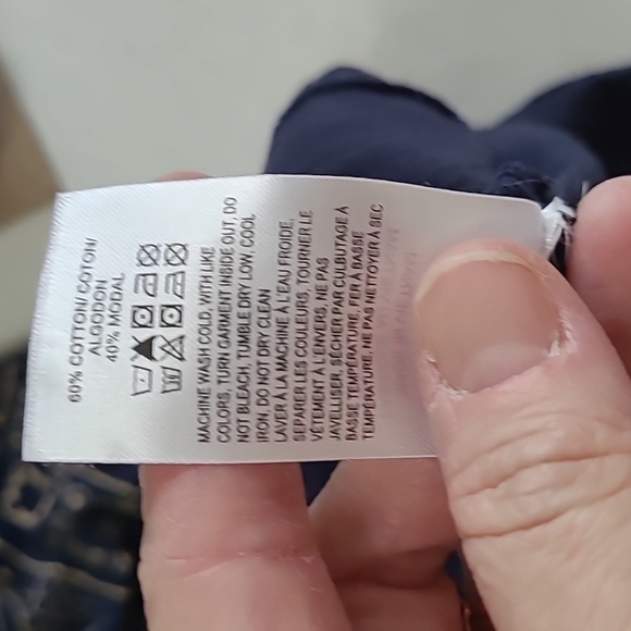 Lucky Brand navy blue patterned top size 2X - Picture 6 of 8